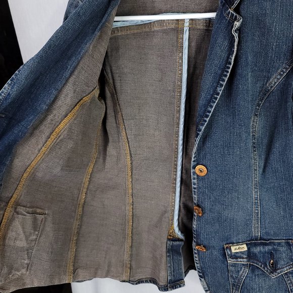 Levis ladies fitted jean jacket with pockets - Picture 3 of 6